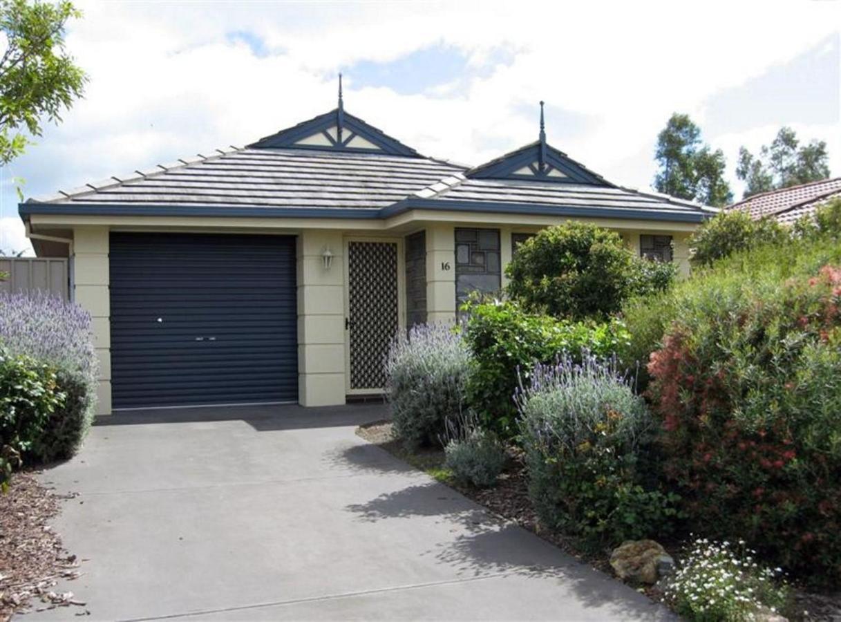 Great Home Close To Encounter Lakes Beach Encounter Bay Exterior photo